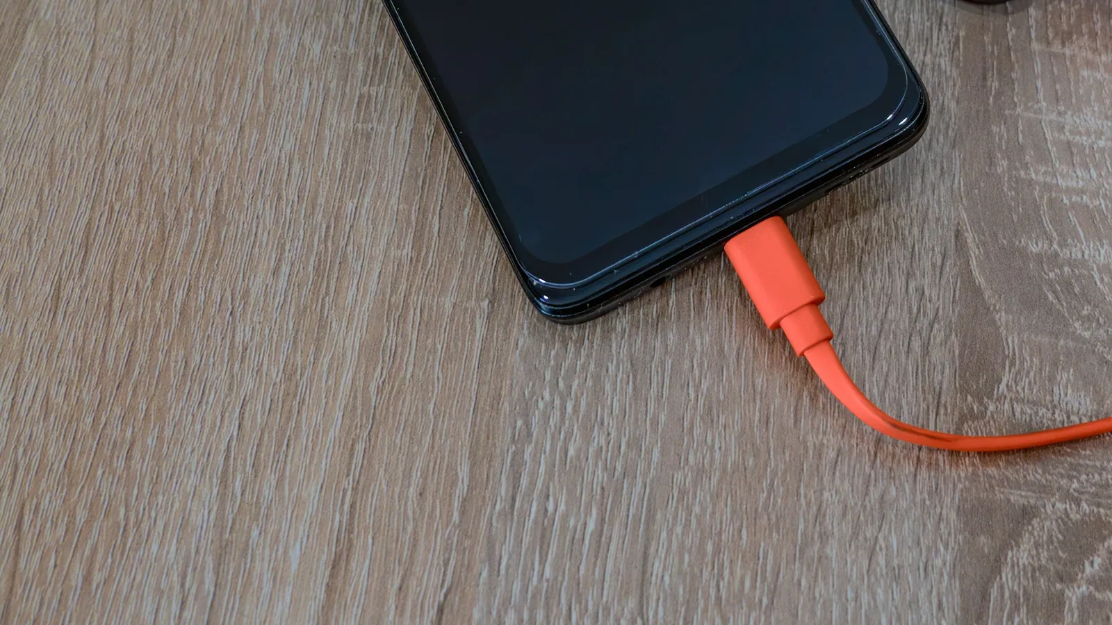 Tonetron USB-C Cables with Hynetek and ConvenientPower eMarkers: iPhone 18 Pro AVS Fast Charging, and Up to 240W for Laptops